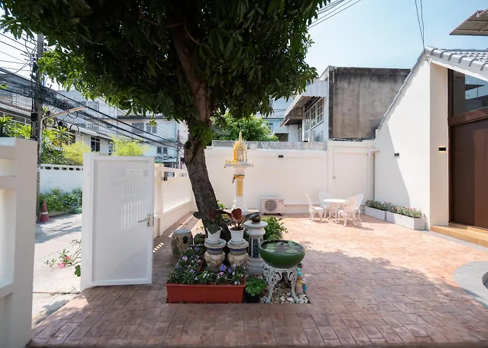 Morya House Holiday home Bangkok